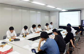 生物マスタ勉強会の様子